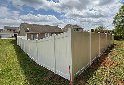 Spartanburg Vinyl Fence Company | Flowes Fencing & Construction