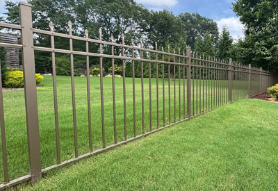 Fencing Contractor In Greenville Spartanburg | Flowes Fencing & Construction